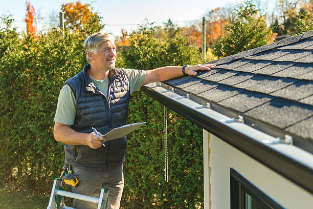 Professional Emergency Roof Repair technician working in Las Animas, CO